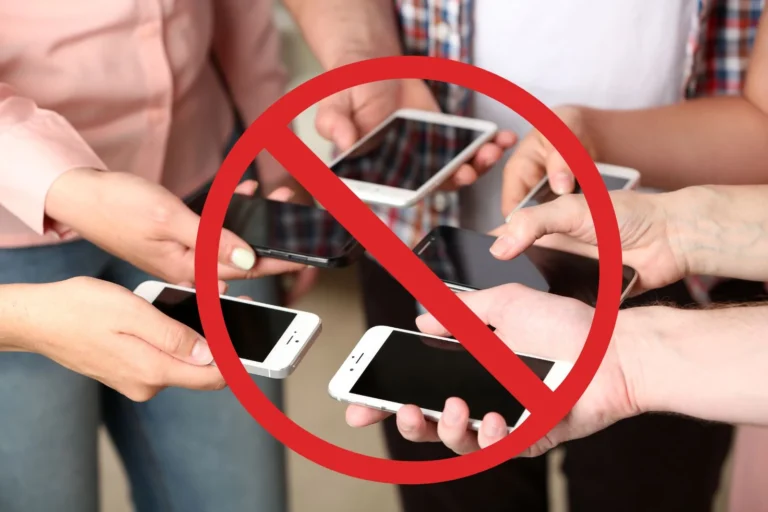 Attachment no phones in school
